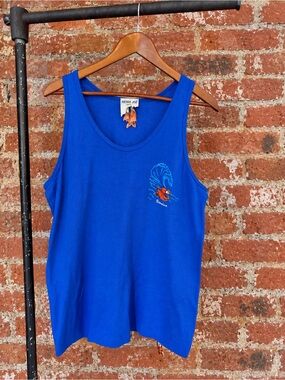 Pirana Joe Bonaire Men’s Medium Blue Graphic Tank Top Fish Wave Beach